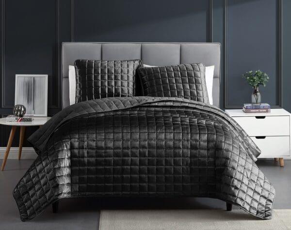 Velvetquiltsgraphite_lg-1.jpg