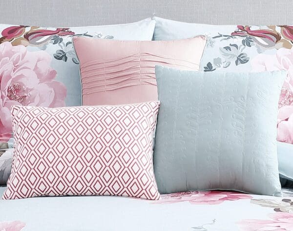 Rachelspa_5_lg-6jpg - Hallmart Collectibles Rachelspa_5_lg-6jpg