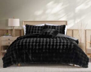 Bubble Faux Fur Black 4 pc Queen Comforter Set NEVER COMPRESSED