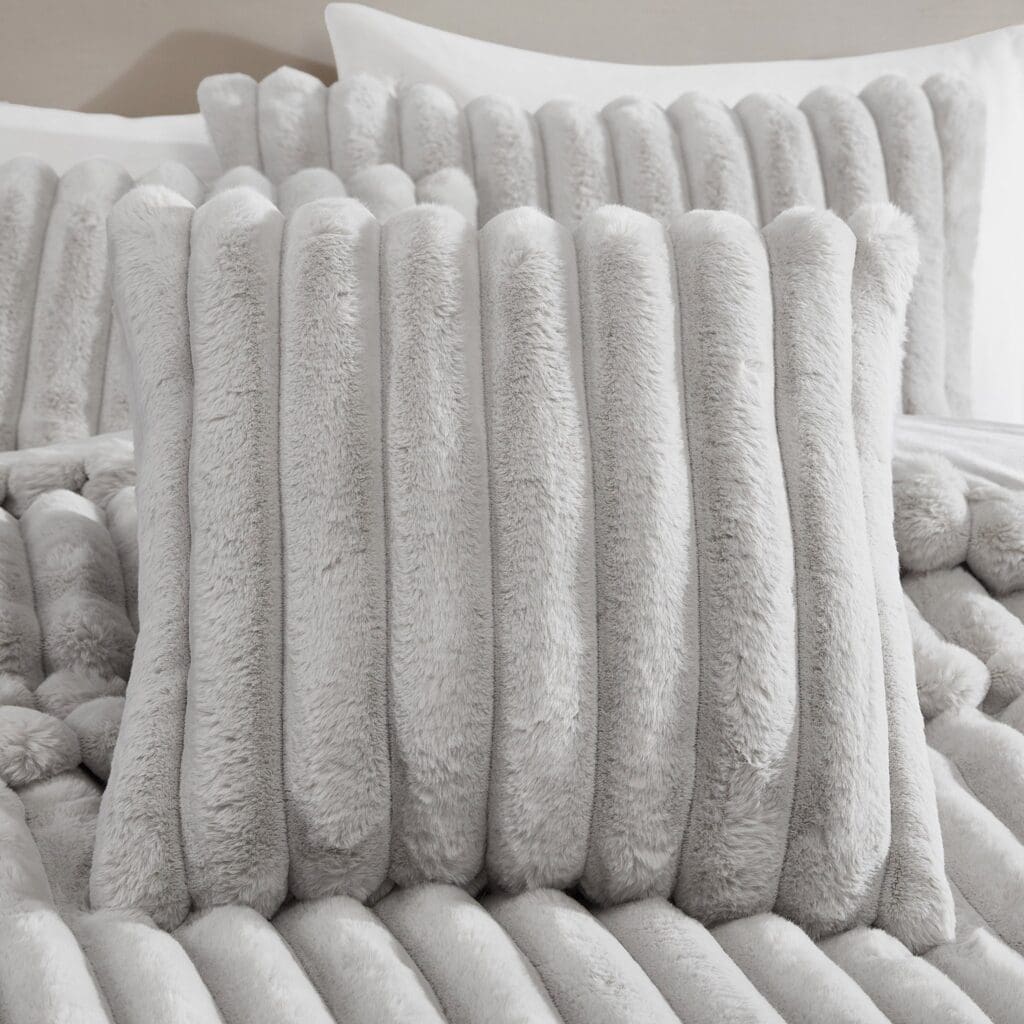 ETHAN20GREY20-20DEC20SILO_lgjpg