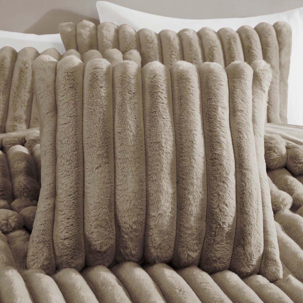 ETHAN20TAUPE20-20DEC20SILO_lgjpg