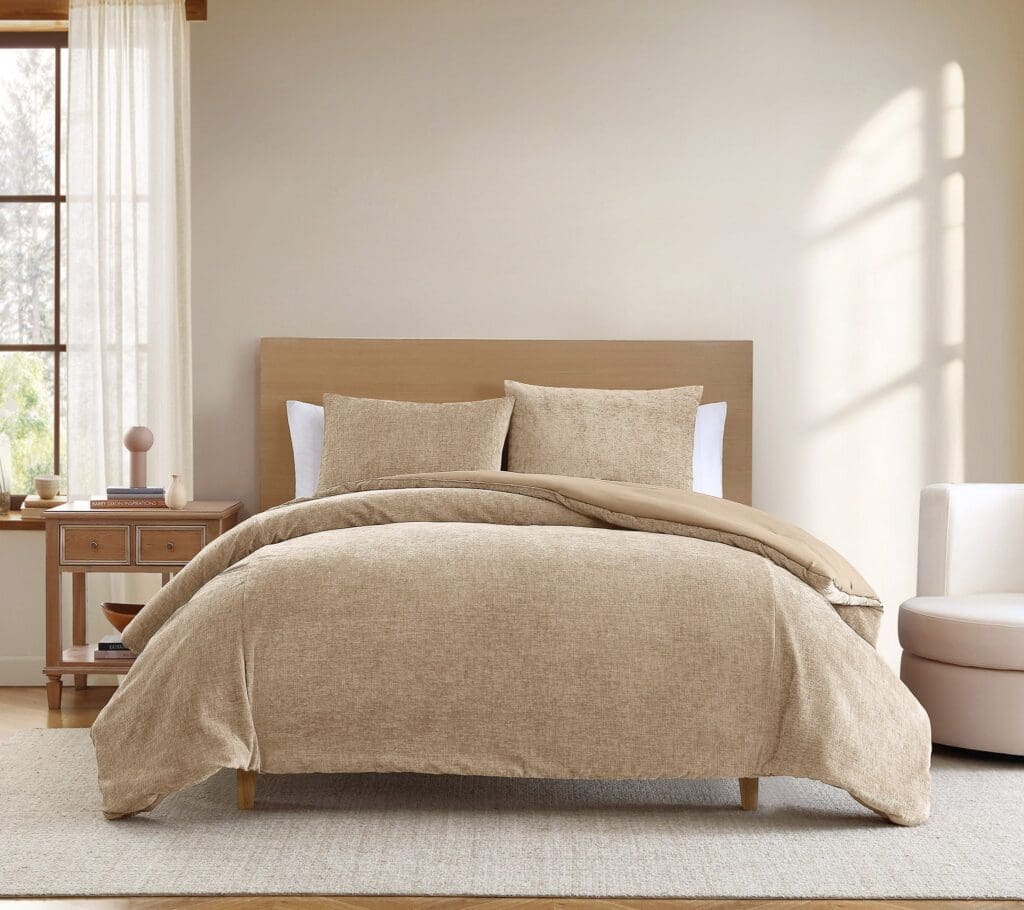 BeigeVintageChenille_lgjpg - Hallmart Collectibles BeigeVintageChenille_lgjpg