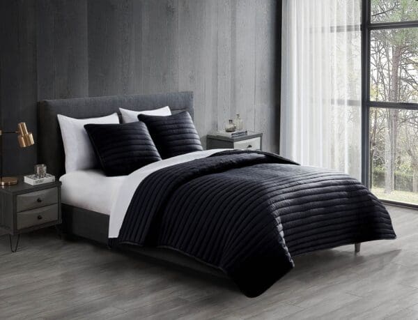 BlackChannelPuffer_lg-1jpg - Hallmart Collectibles BlackChannelPuffer_lg-1jpg