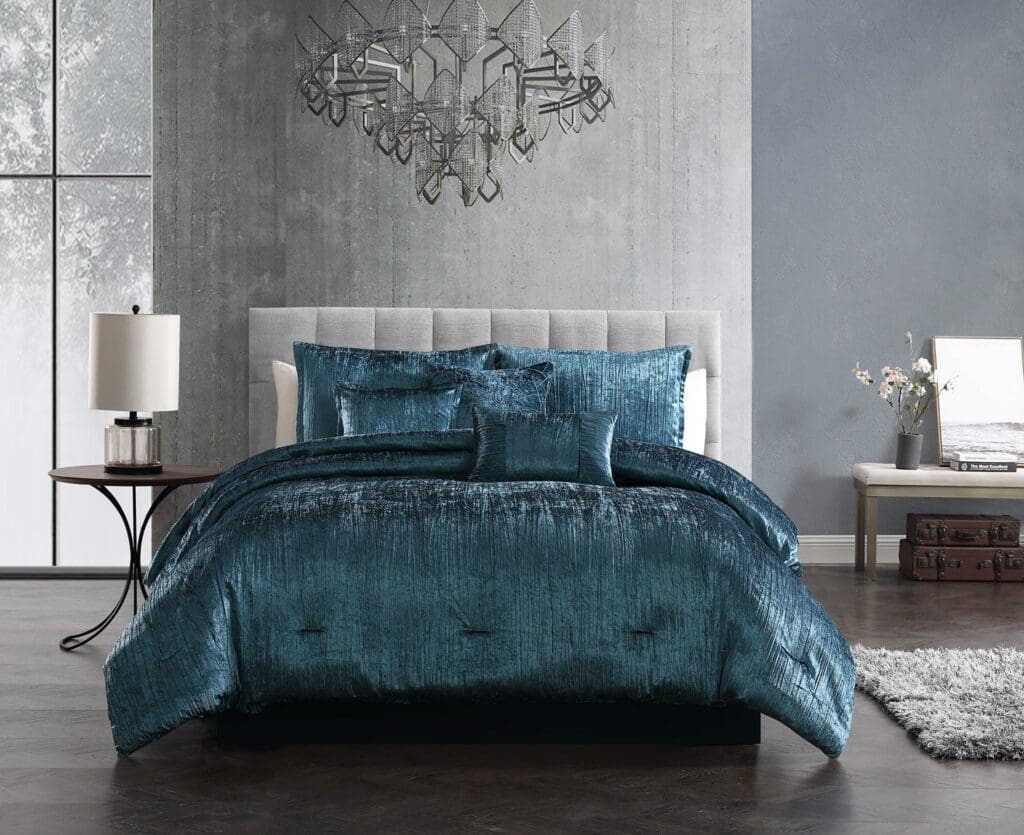 BlueCrinkle_lgjpg - Hallmart Collectibles BlueCrinkle_lgjpg