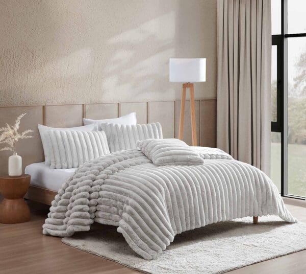 ChannelFauxFurGray_lg-2jpg - Hallmart Collectibles ChannelFauxFurGray_lg-2jpg