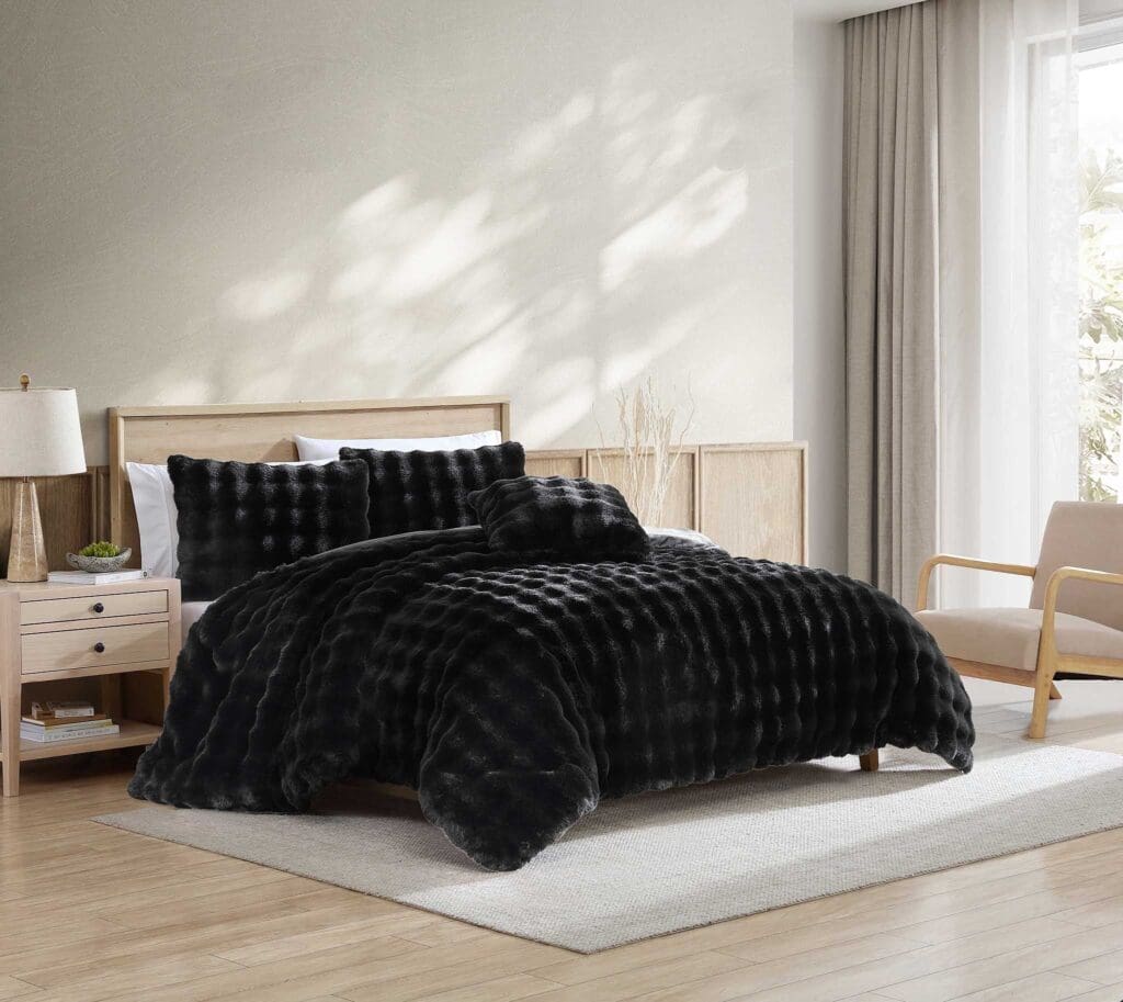 FauxFurKnollsBlack_lgjpg - Hallmart Collectibles FauxFurKnollsBlack_lgjpg