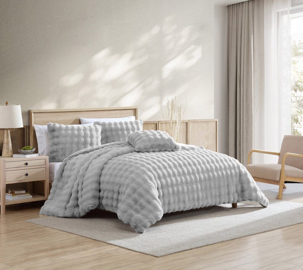 FauxFurKnollsGray_lgjpg - Hallmart Collectibles FauxFurKnollsGray_lgjpg