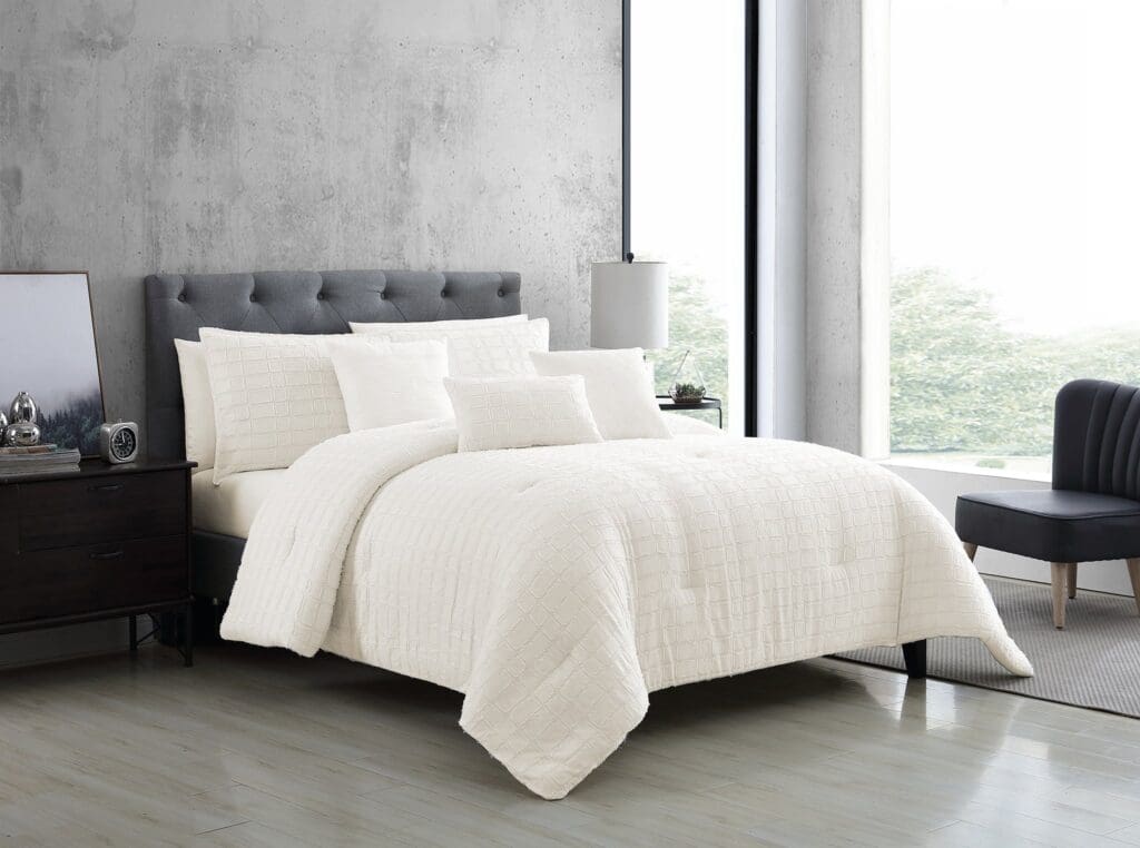 GeoClipWhite_lgjpg - Hallmart Collectibles GeoClipWhite_lgjpg