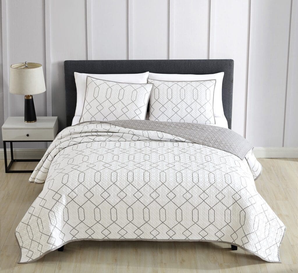 GeoTrellis_lg-1jpg - Hallmart Collectibles GeoTrellis_lg-1jpg