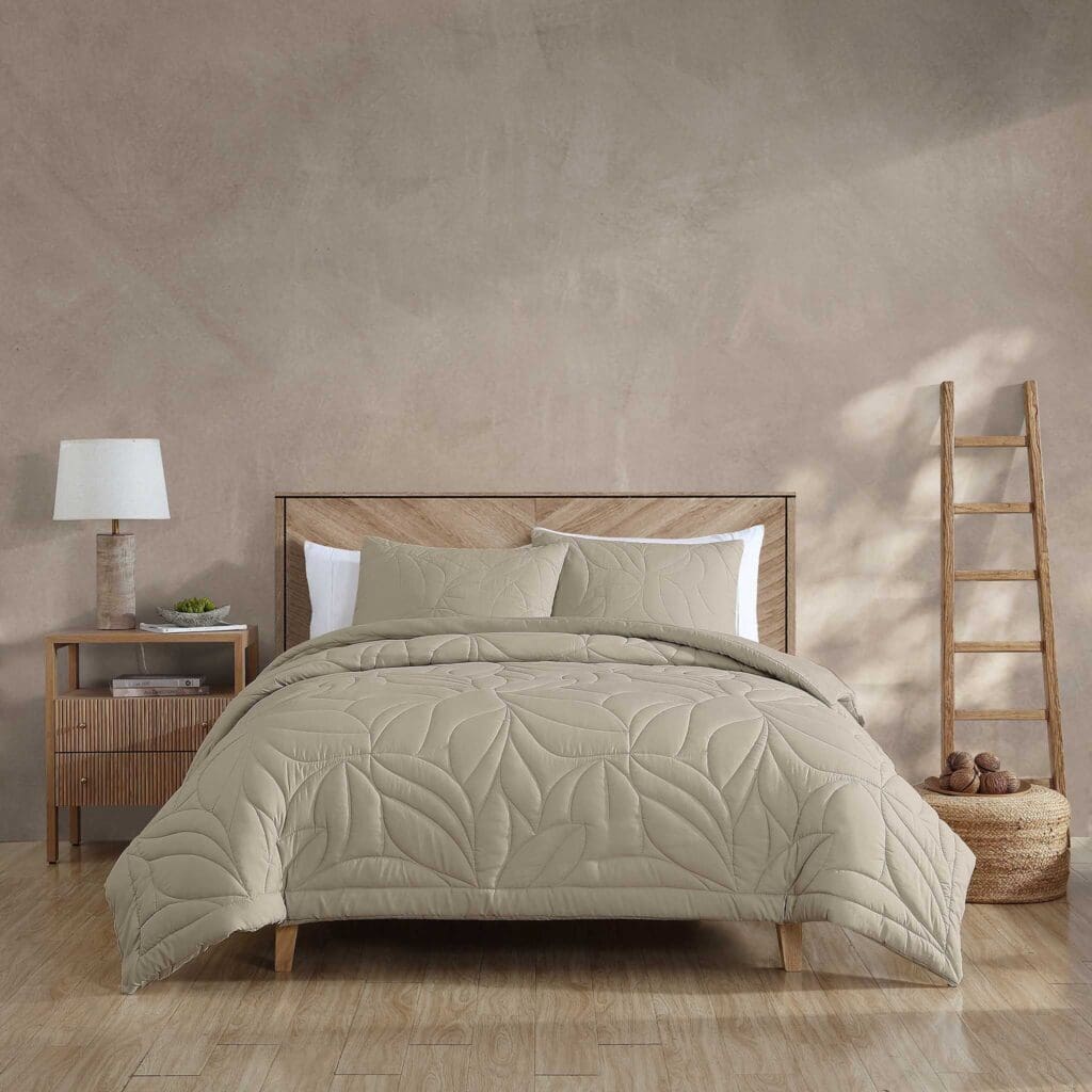 OversizedQuiltedLeafTan_lg-1jpg - Hallmart Collectibles OversizedQuiltedLeafTan_lg-1jpg