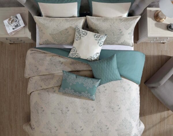 90708_2_lgjpg - Hallmart Collectibles 90708_2_lgjpg