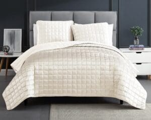 Luxe 3PC F/Q Dove White Velvet Coverlet